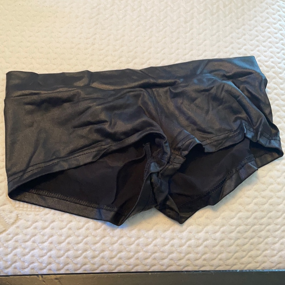 Short shorts